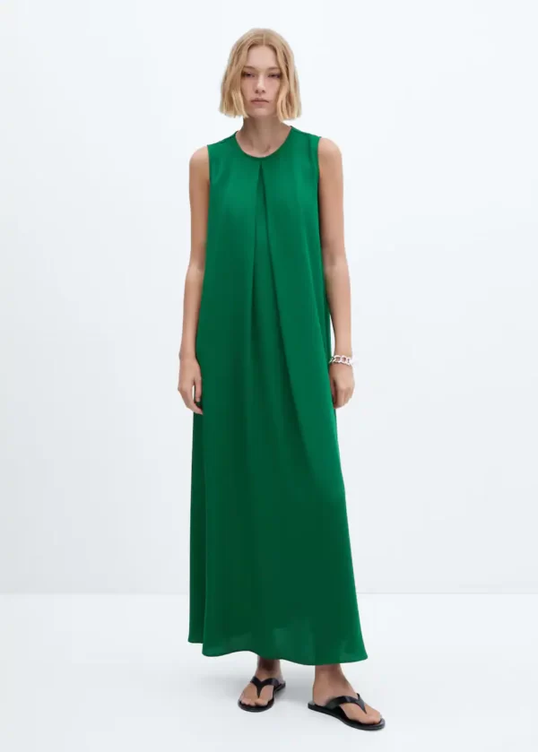 Long dress with pleat detail